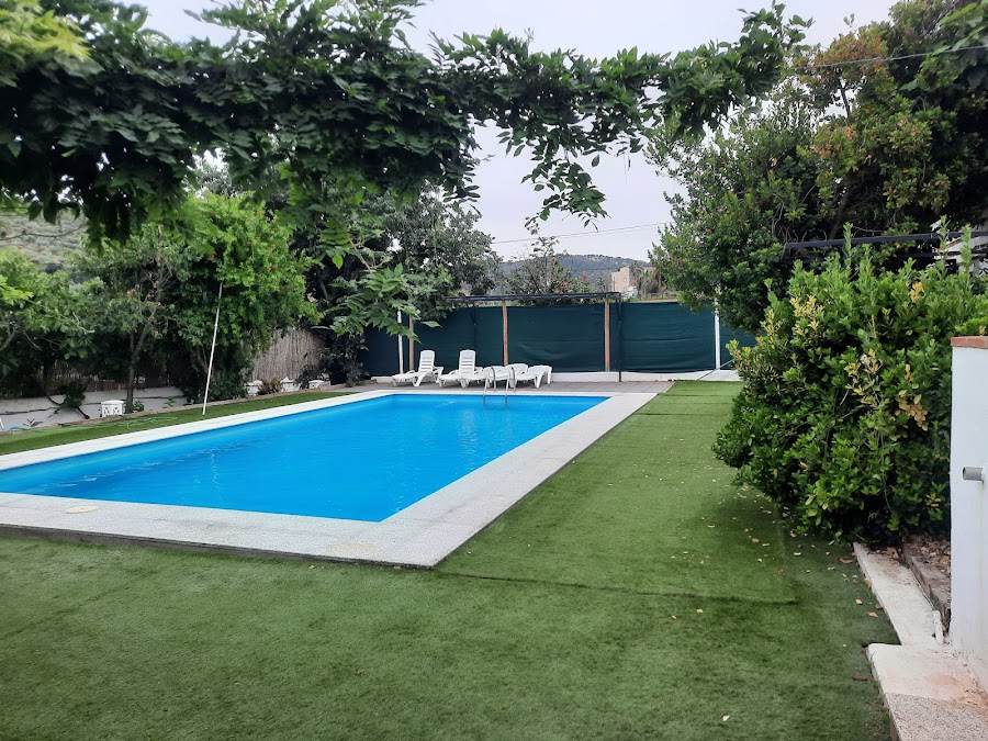 Apartamentos Turísticos - Hostal Los Alisos