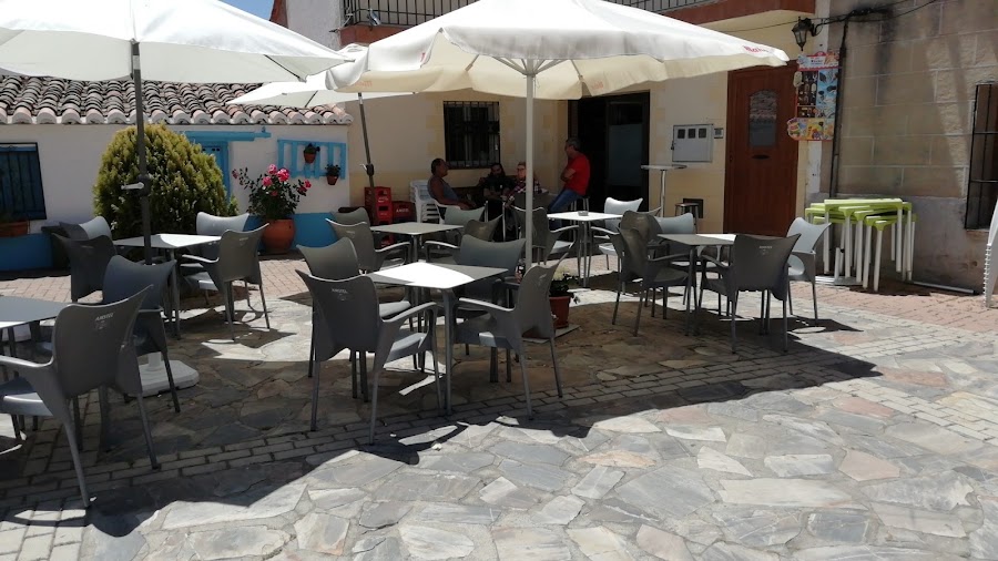 Bar-Cafetería La Plaza