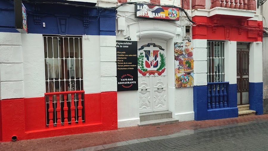 Bar restaurante Pica pollo Dominicano