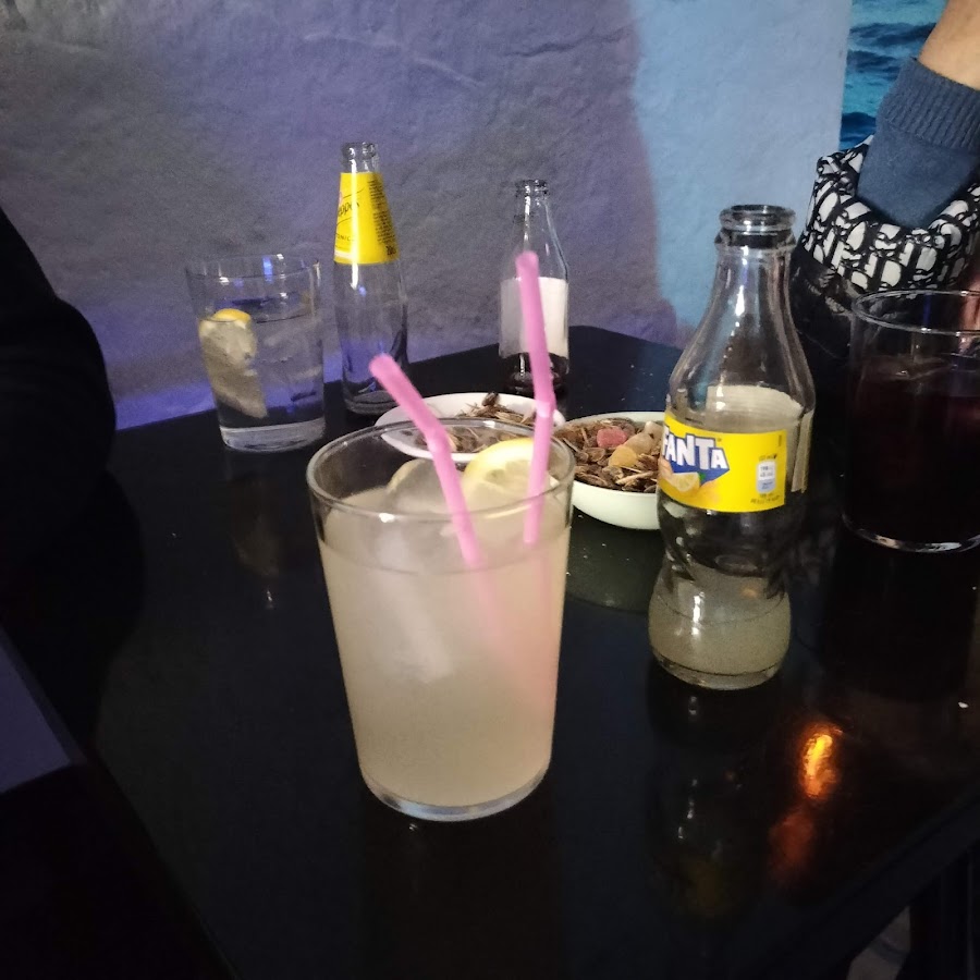 Blue Bar mj