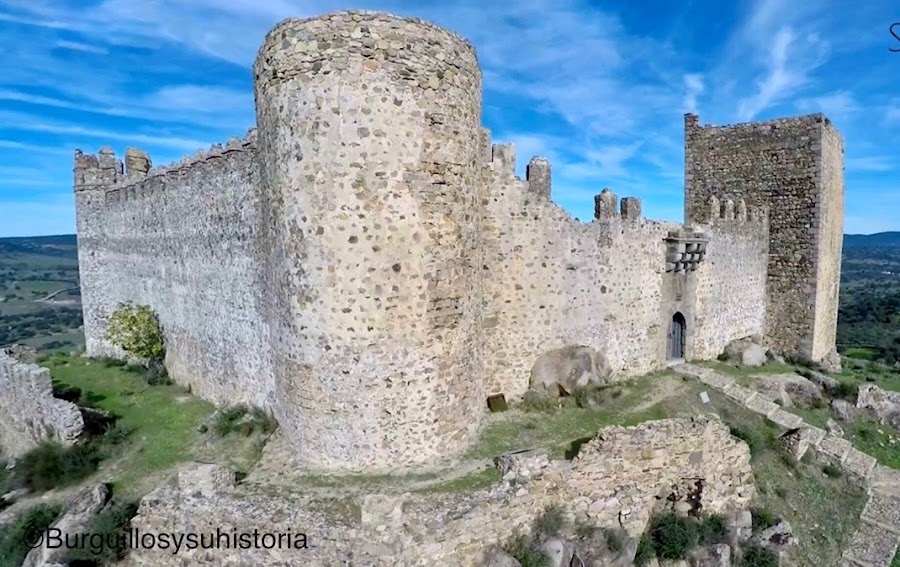 Castillo Burguillos del Cerro