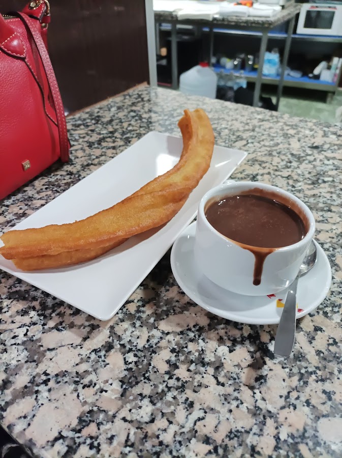 CHURRERIA CAFETERÍA LA DE ABAJO
