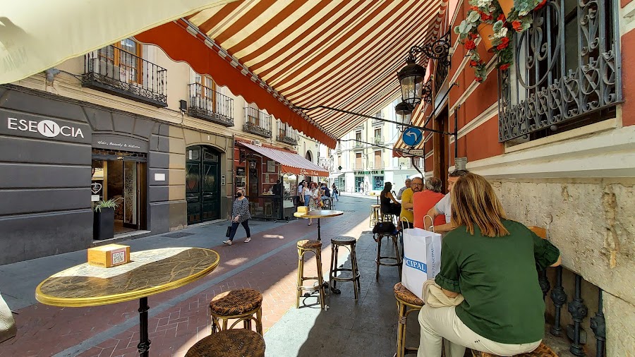 El Farolito