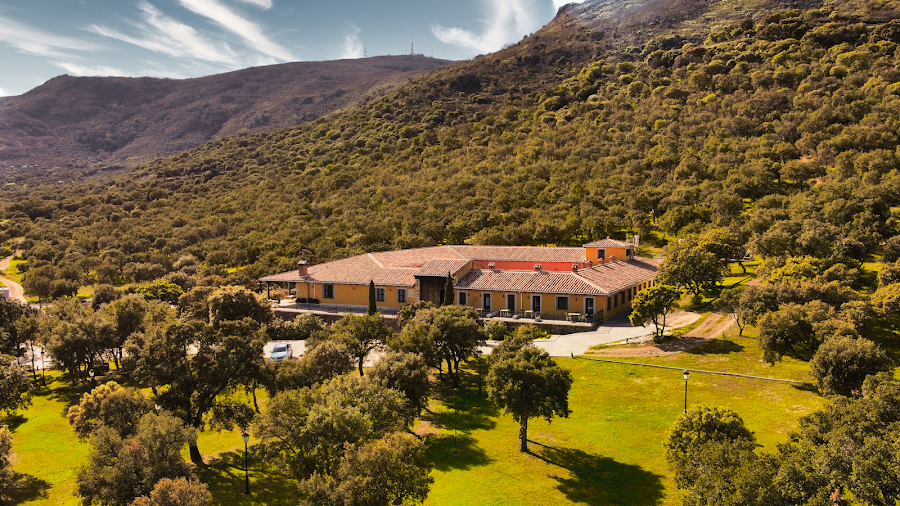 Hotel Resort Hípico El Hinojal