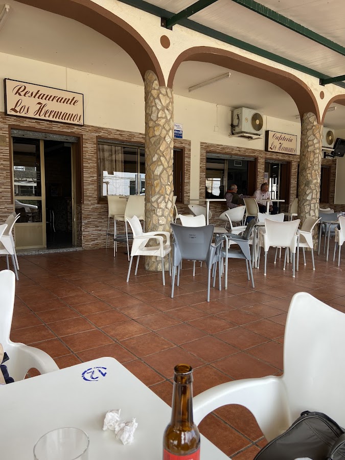 Los Hermanos Restaurante