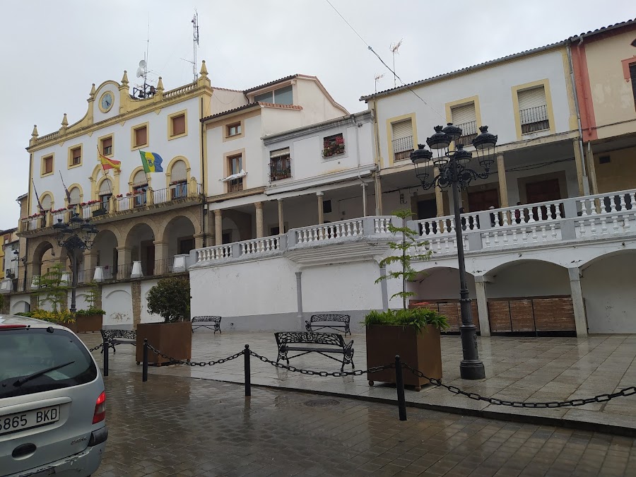 Mesón La Plaza.