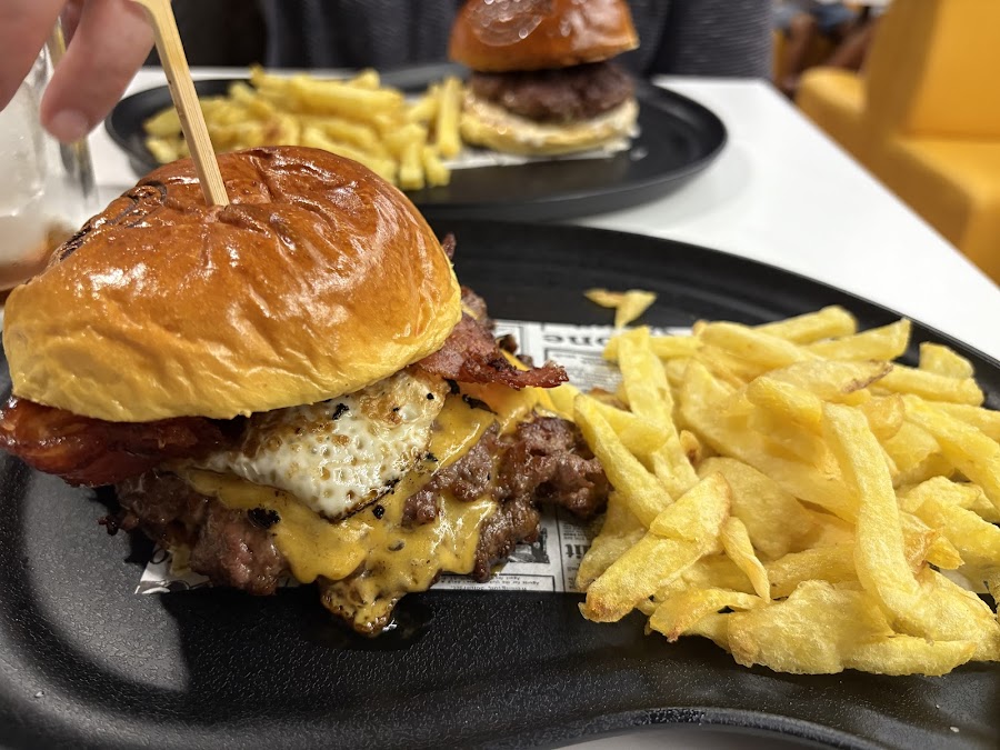 STREET BURGER
