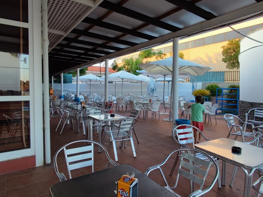 Cafeteria-Restaurante La Piscina