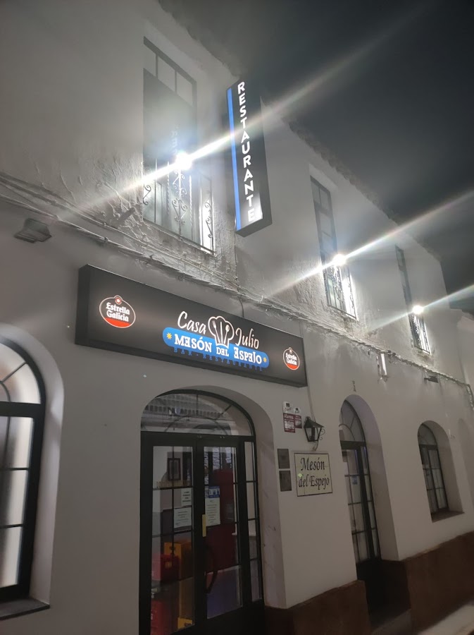 Casa Julio. Mesón del Espejo