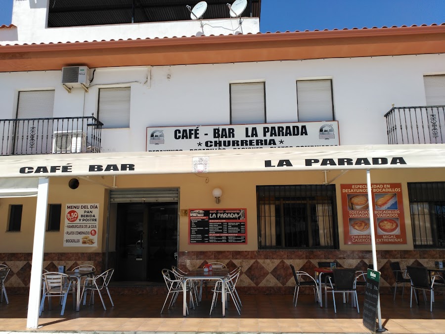 Entre las encinas