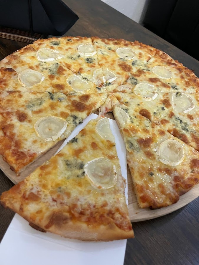 Pizzeria La Napolitana